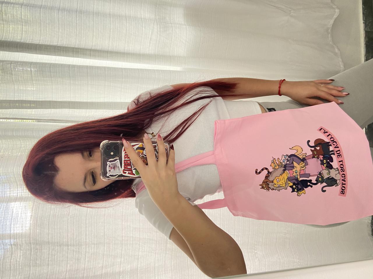 Foto de Tote “La Loca de los gatos”