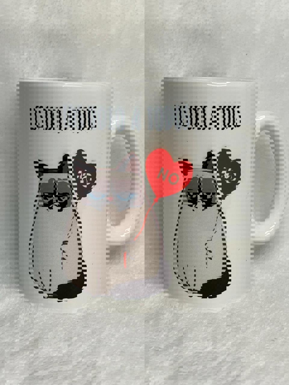 Foto de Taza “Los odio a todos”